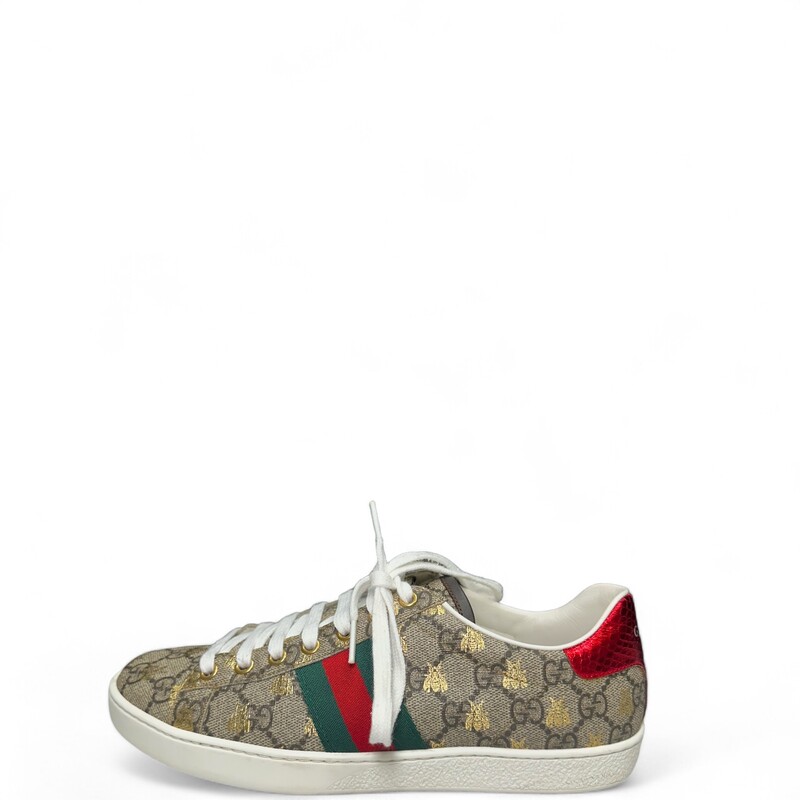 Gucci Bee Supreme Sneakers
Beige/ebony GG Supreme canvas with gold bees print
Green and red Web detail
.8 height
Made in Italy