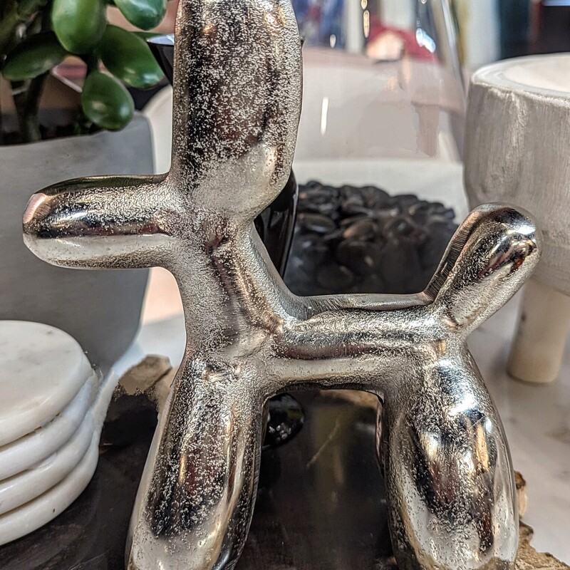 Ceramic Balloon Animal Figurine
Silver Size: 7 x 8.5H