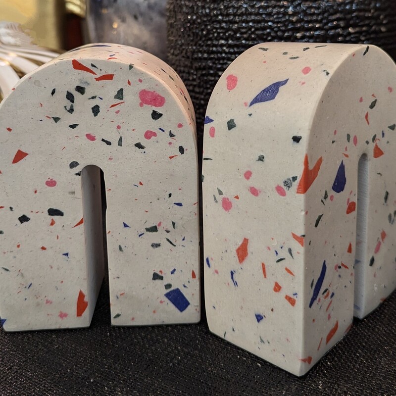 Set of 2 Threshold Terrazzo Stone Arch Bookends
White Pink Blue Size: 4 x 5H