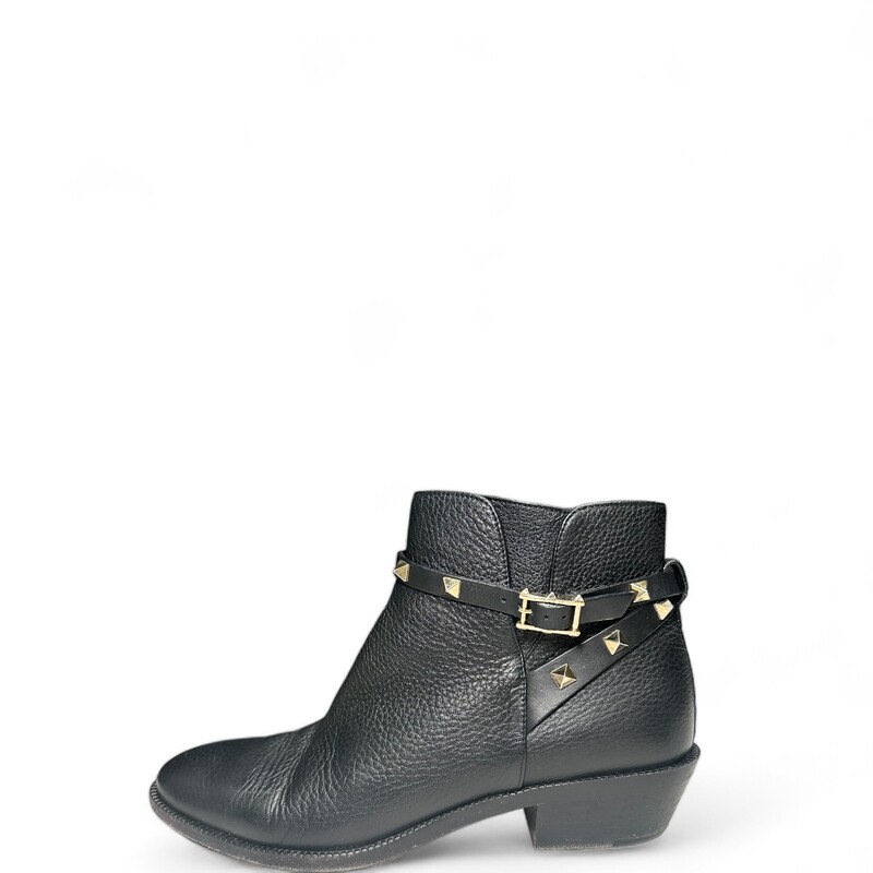 Valentino Rockstud Ankle
Black
 Size: 38.5