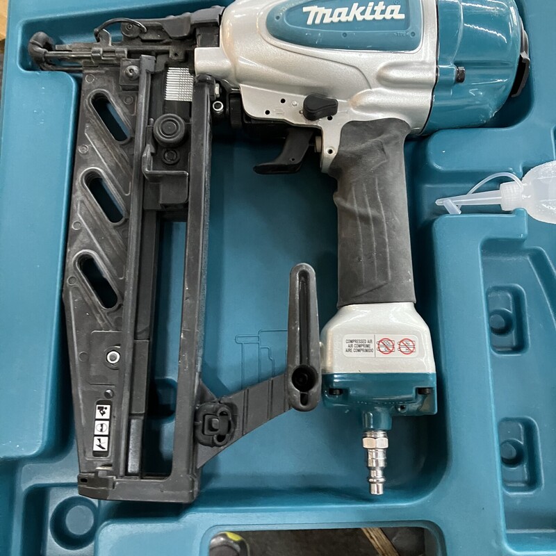 Finish Nailer, Makita, AF601

Pneumatic 16-Gauge, 2-1/2 in. Straight Finish Nailer