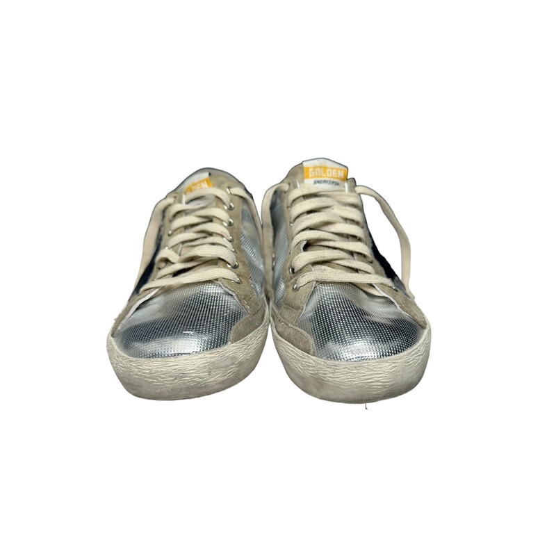 Golden Goose Super Star<br />
 Silver<br />
 Size: 42