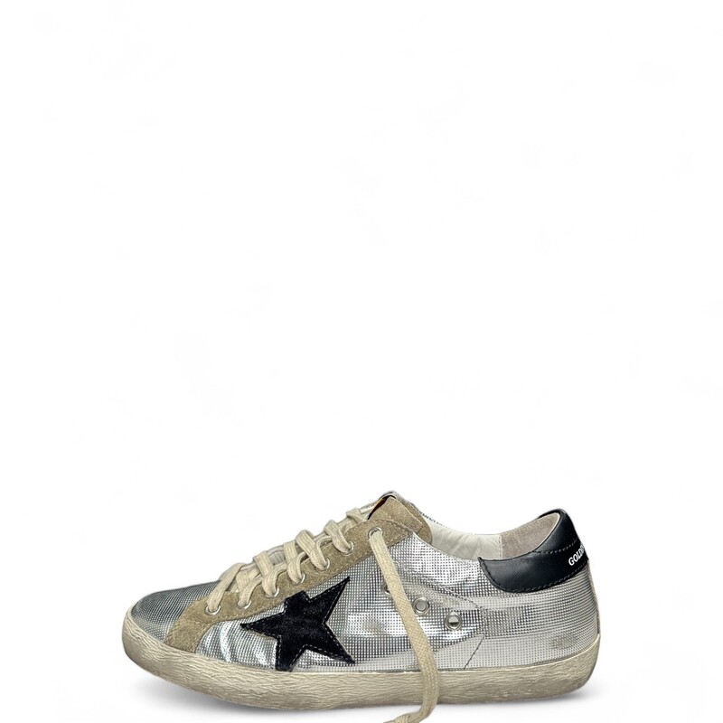 Golden Goose Super Star
 Silver
 Size: 42