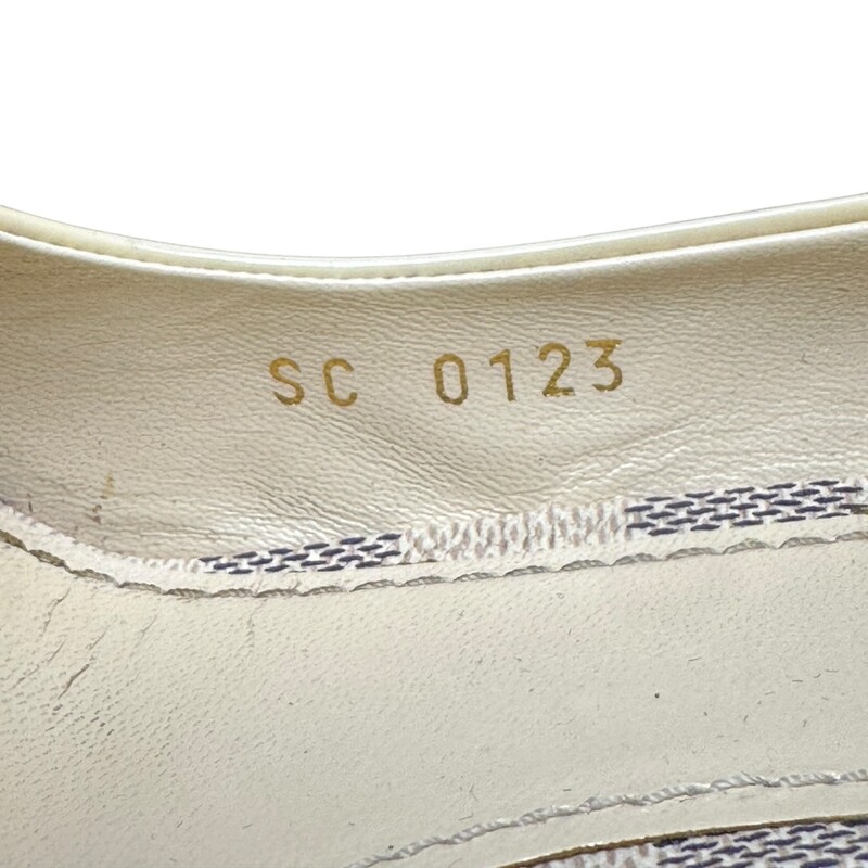 Louis Vuitton Patent
 Cream
Size: 37
Wear shown in photos