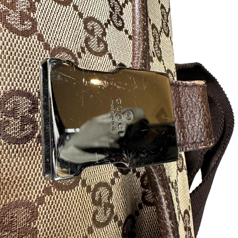 Gucci Waist Pouch Monogram

Style Code:
131236 200047

Dimensions:
Base length: 6.5 in
Height: 5.25 in
Width: 2.25 in
Drop: 20 in

Note: Wear on trim and corners.