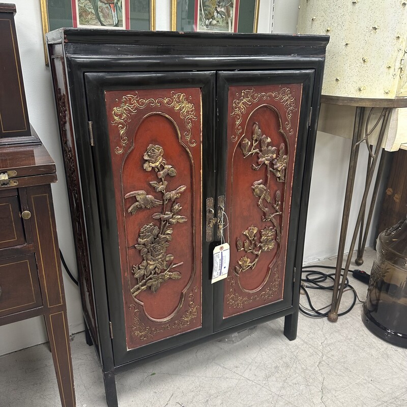 Asian Wood/Lacquer Cabinet, Black and Red
Size: 27x13x40