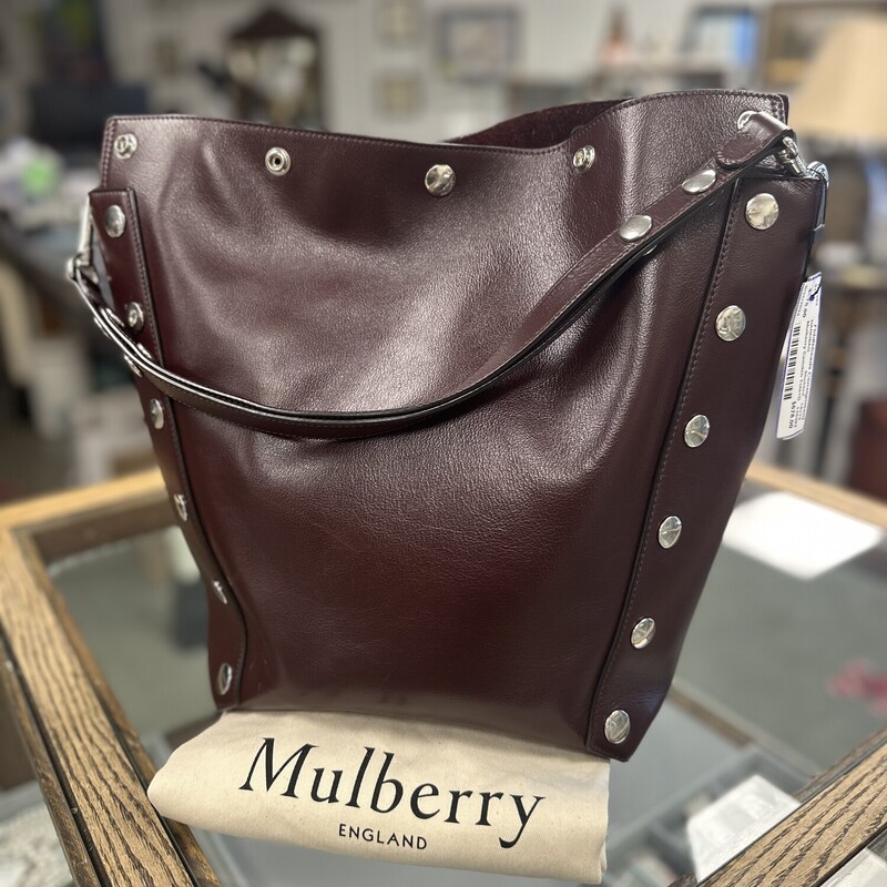 Mulberry `Camden` Studded Tote, includes dust bag. In excellent condition.<br />
Size: 16x13