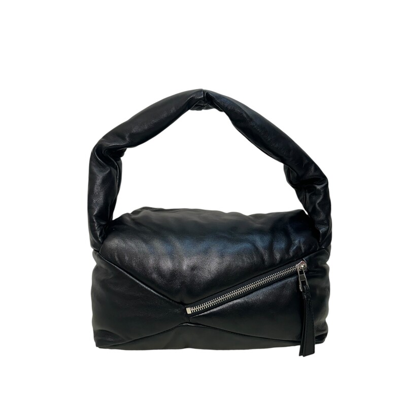 Loewe Puffer Puzzle Hobo Black

This is an authentic Loewe Shiny Nappa Puffer Puzzle Hobo in Black. This stunning bag is crafted of lambskin leather in black. The bag features a looping leather shoulder strap, a rear zipper pocket, and polished silver hardware. The top zipper opens to a black fabric interior.

Dimensions:
Length: 11.00 in
Height: 5.00 in
Width: 4.00 in
Drop: 8.50 in