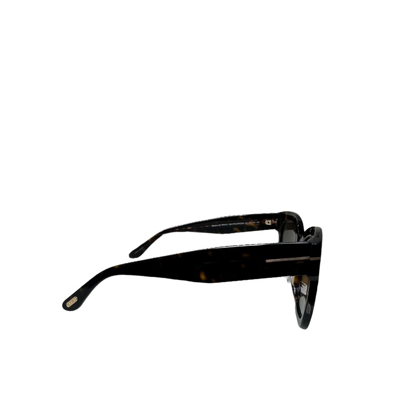 Tom Ford Beatrix<br />
<br />
Light scratching on lens