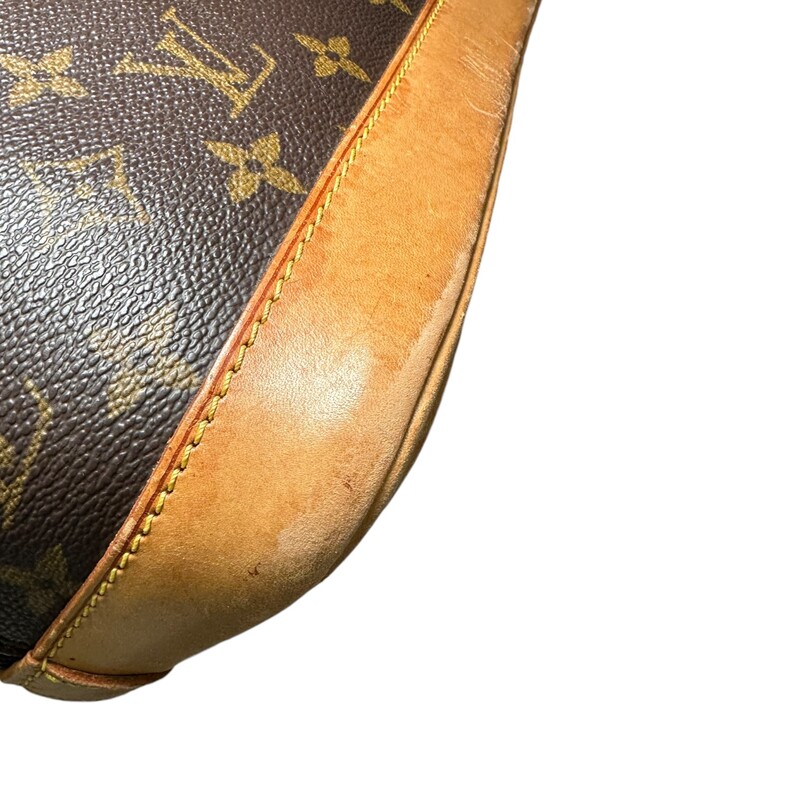 Louis Vuitton Alma PM Monogram

Date Code: VI0997

Dimensions:
Base length: 12 in
Height: 9.25 in
Width: 6.25 in
Drop: 3.25 in

Note: Wear and staining to leather. Interior stain on fabric.