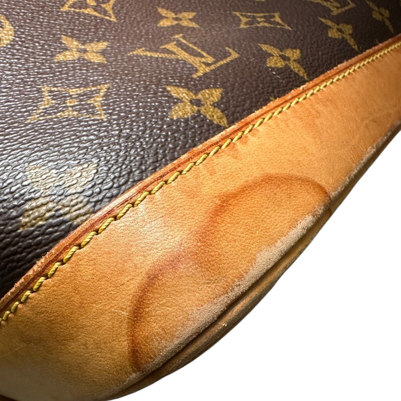 Louis Vuitton Alma PM Monogram

Date Code: VI0997

Dimensions:
Base length: 12 in
Height: 9.25 in
Width: 6.25 in
Drop: 3.25 in

Note: Wear and staining to leather. Interior stain on fabric.