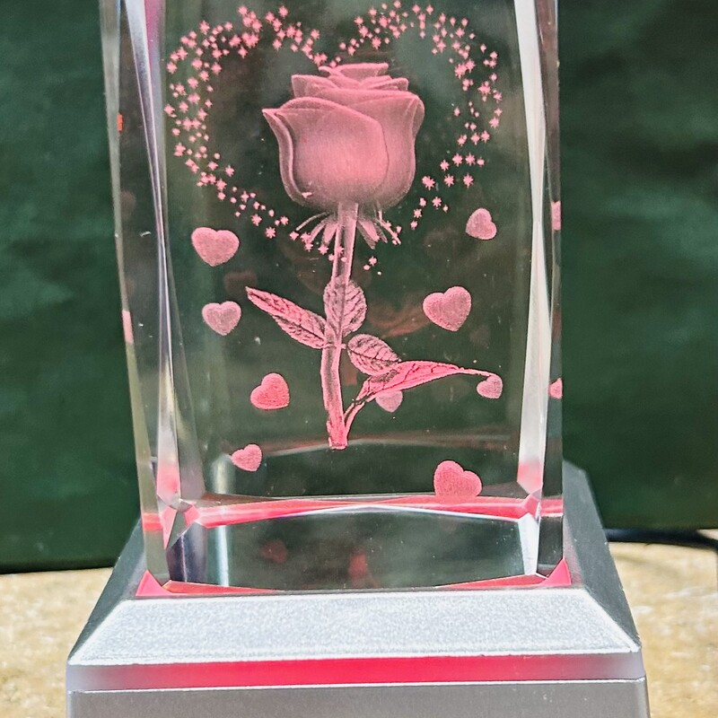 Rose With Led Light
Multi
Size: 2.25 x4.25 H