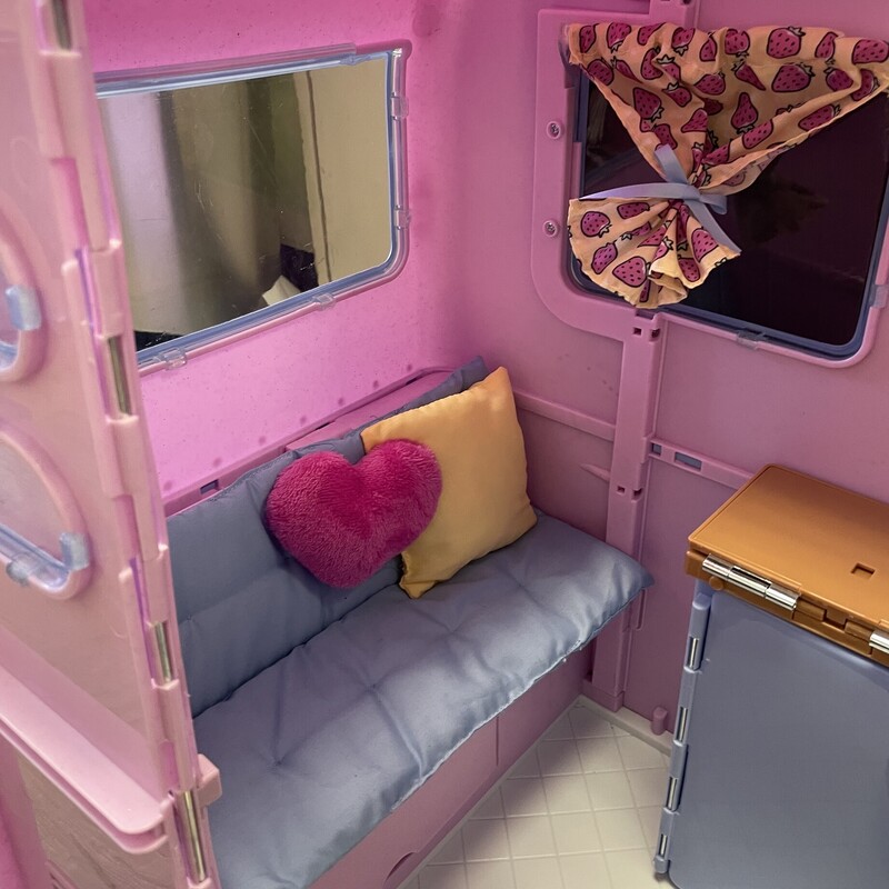 OG Doll Camper, Pink, Size: Pre-owned