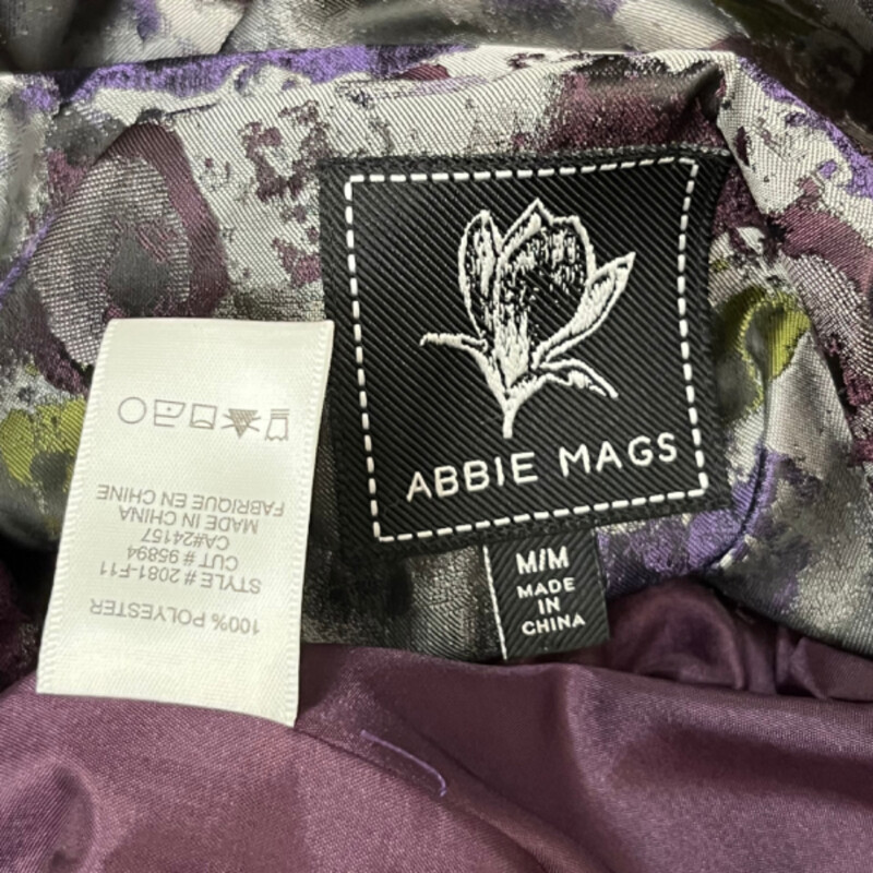 Abbie Mags Abstract Pattern Jacket<br />
Cuff Detail on Sleeves<br />
Gorgeous Sheen On The Jacket<br />
Purple, Gray, Green and Wine<br />
Size: Medium