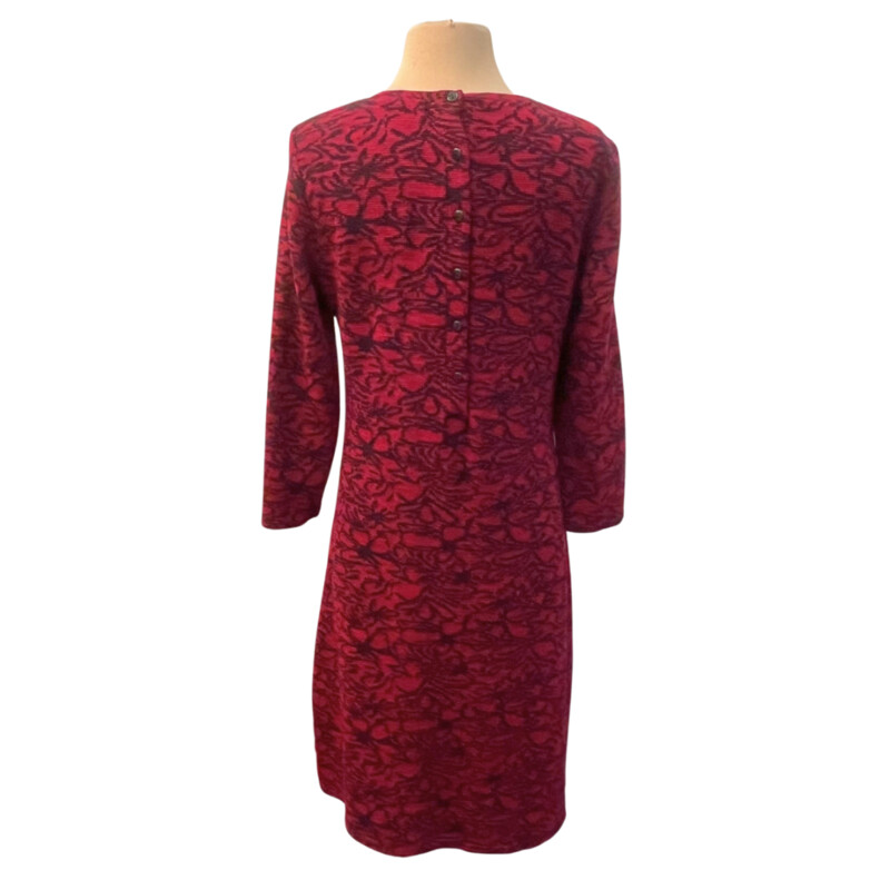 Cut Loose Textured Dress<br />
Abstract Floral Pattern<br />
Button Back Detail<br />
Super Soft Fabric<br />
Red and Black<br />
Size: Small