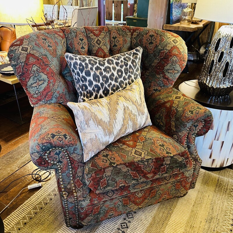 Drexel Heritage Kilim Club Chair

Size: 43Wx30Dx40T