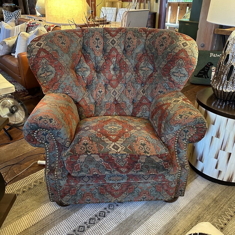 Drexel Heritage Kilim Club Chair

Size: 43Wx30Dx40T