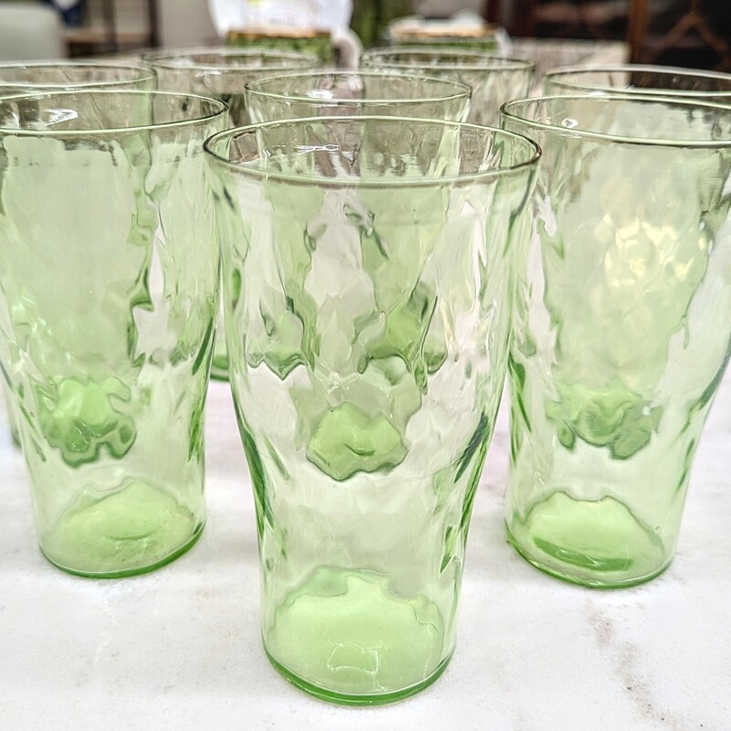 Vintage Deprssion Glasses
Set of 8
Green
Size: 3 x 5H