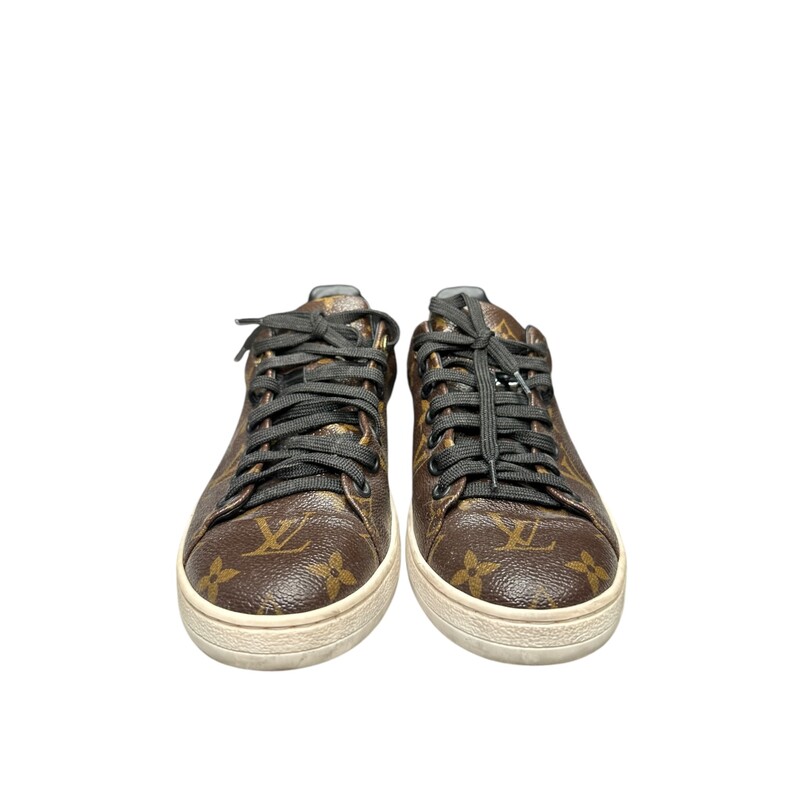 Louis Vuitton Front Row, Monogram, Size: 37

Date Code: MS 0136