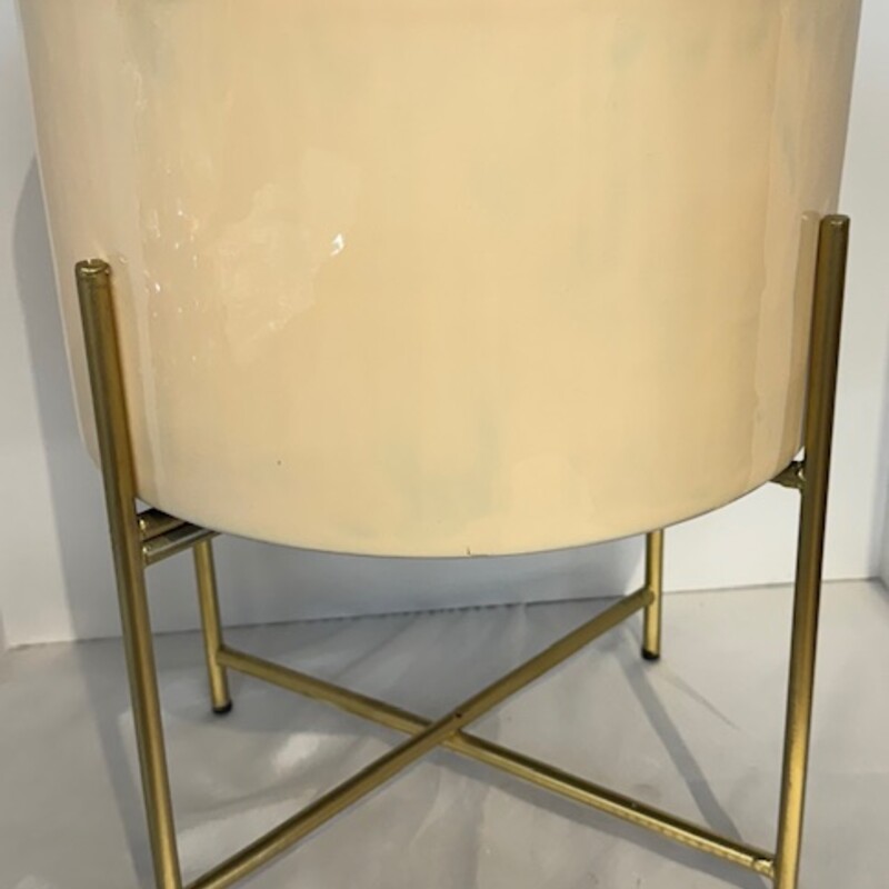 Metal Modern Gold Stand