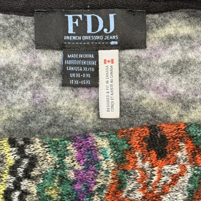 FDJ Hooded Light Jacket<br />
Knit Fleece<br />
With Pockets<br />
Black, Gray, Purple, Orange, Green, Yellow, and White<br />
Size: XLarge