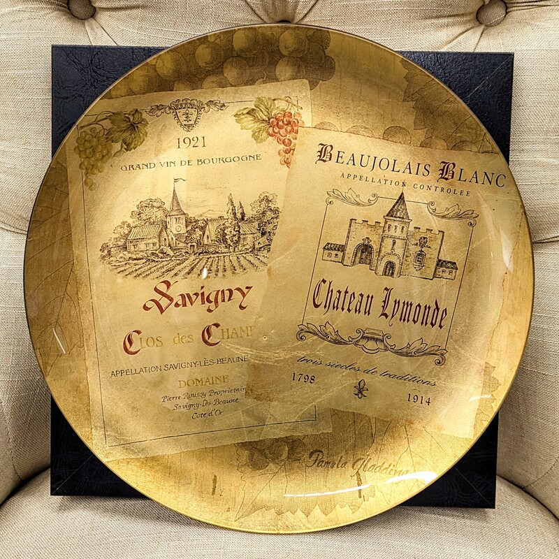 Mounted Gls Wine Plate
Gold Black Red
Size: 13 x 13H