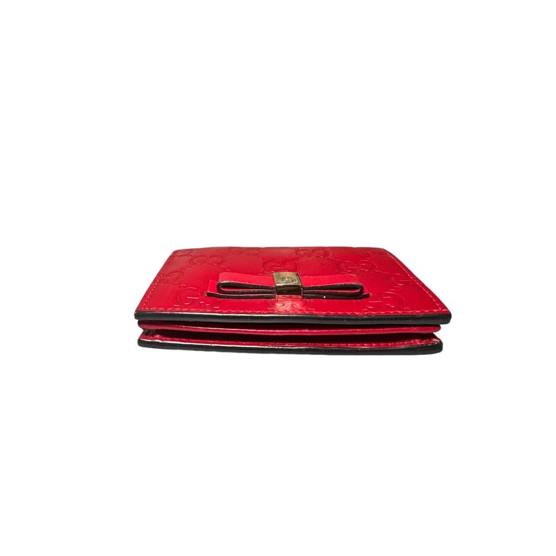 Gucci Guccissima Bow, Red, Size: OS<br />
<br />
Date Code: 400924 493075<br />
<br />
Note: Light wear to the bow and hardware.