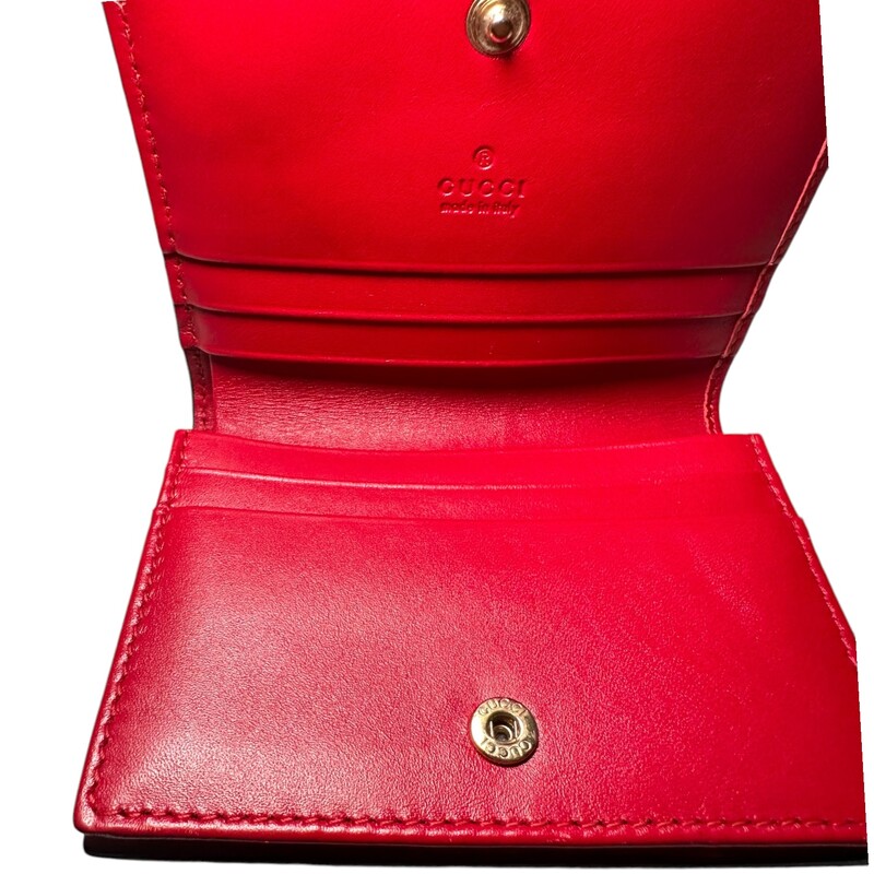 Gucci Guccissima Bow, Red, Size: OS<br />
<br />
Date Code: 400924 493075<br />
<br />
Note: Light wear to the bow and hardware.