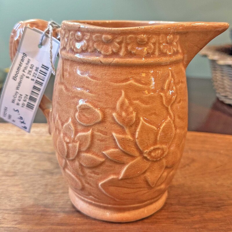 McCoy Brown Waterlily Pitcher
6 In x 6.5 In.