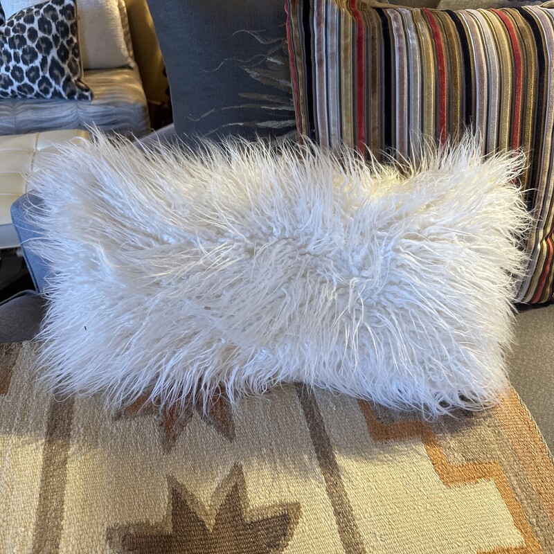 White Alpaca Bolster

Size: 24Lx14W