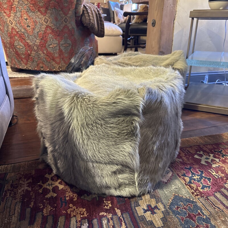 Faux Fur Pouf