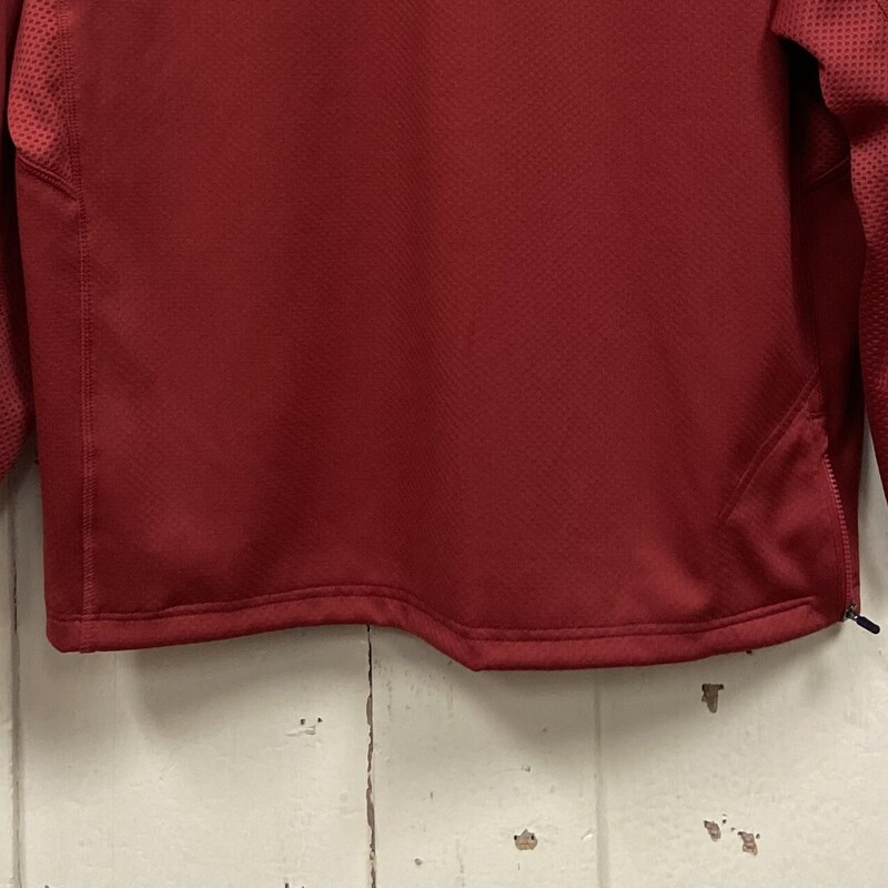 Red ISU Ames 1/4 Zip<br />
Red<br />
Size: Large