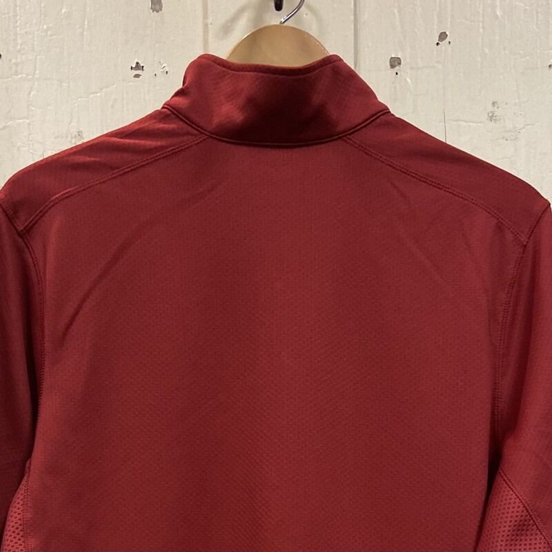 Red ISU Ames 1/4 Zip<br />
Red<br />
Size: Large