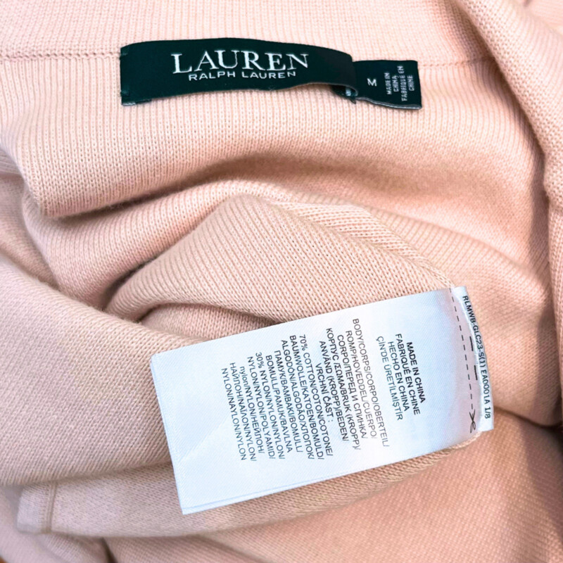 Ralph Lauren Knit Cadby Classic Blazer
This knit blazer by Ralph Lauren features long sleeves, lapels, and two front faux pockets for a seamless fit.
Knit is structured but stretchy/cozy.
Color: Blush Pink
Size: Medium