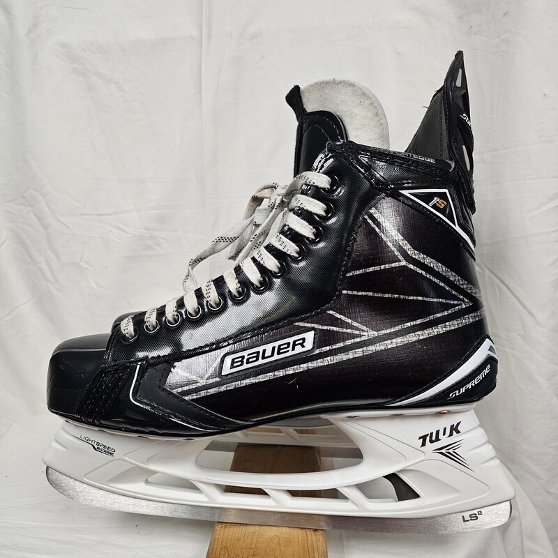 Bauer Supreme 1S Hockey Skates
Size: 14
Custom Ordered Skates!
These skates are top of the line and like new.
MSRP $949.99!