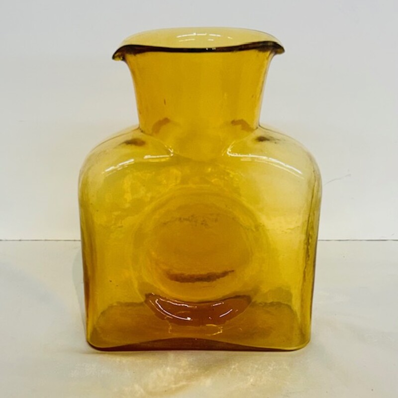 Blenko Double Spout Vase
Amber Size: 6 x 8.5H