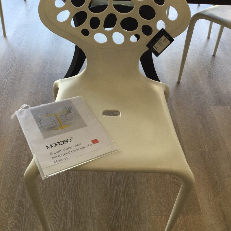 Designer Chair
Supernatural Sedia Italian made by Moroso
Designed by Ross Lovegrove 2005 (Limited Edition)
Reinforced Polypropylene
Incredibly strong yet lightweight
Suitable for indoor or outdoor use
Fade Resistent
Stackable