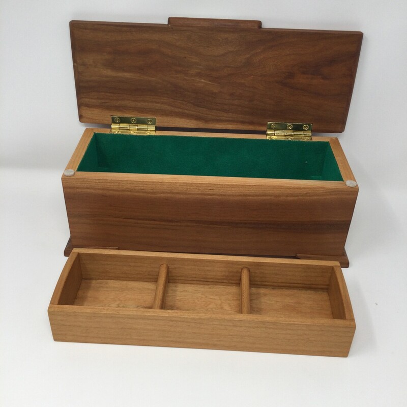 Carved Wooden Box<br />
Felt lined with sectioned insert<br />
Hand Made