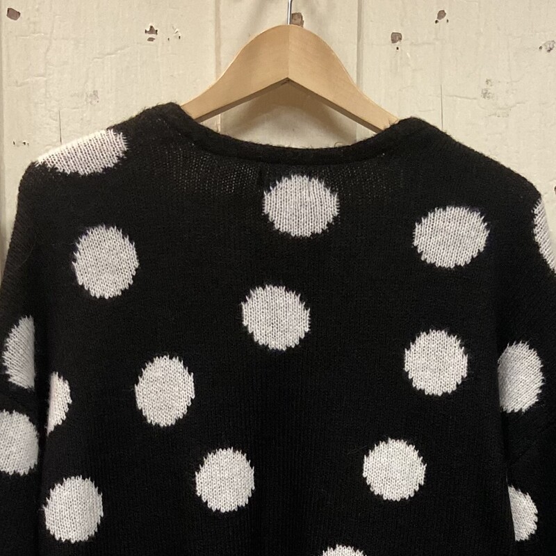 Blk/wt Dot Open Cardigan<br />
Blk/wht<br />
Size: XS/S R119