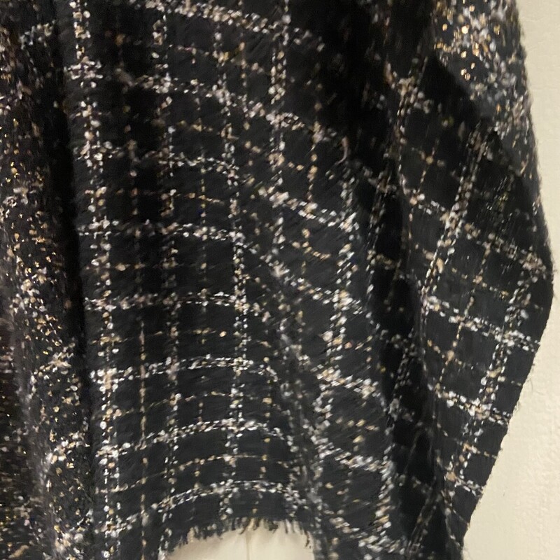 Blk/gld/w Plaid Cape<br />
Blk/gld<br />
Size: OS