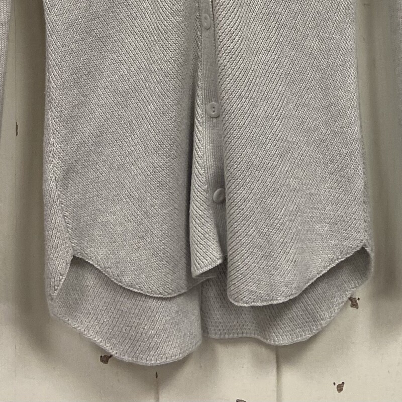 Oat Bttn Cardigan<br />
Oat<br />
Size: Small