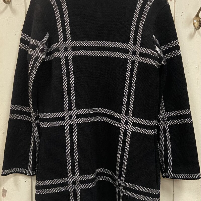 Blk/wt Check Cardigan<br />
Blk/wht<br />
Size: X-Small