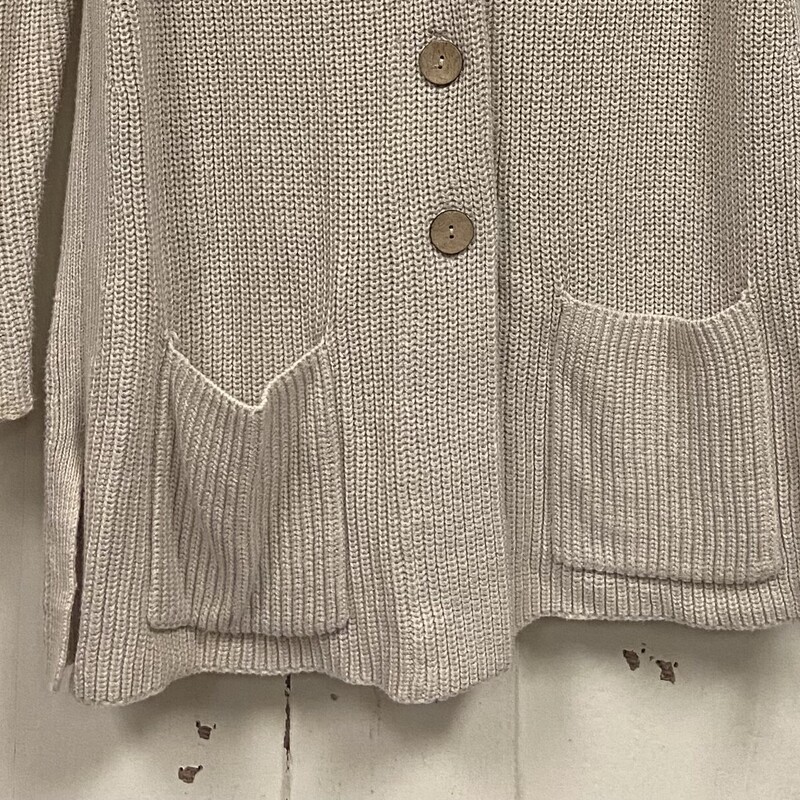 Sand Rib Bttn Cardigan<br />
Sand<br />
Size: Small