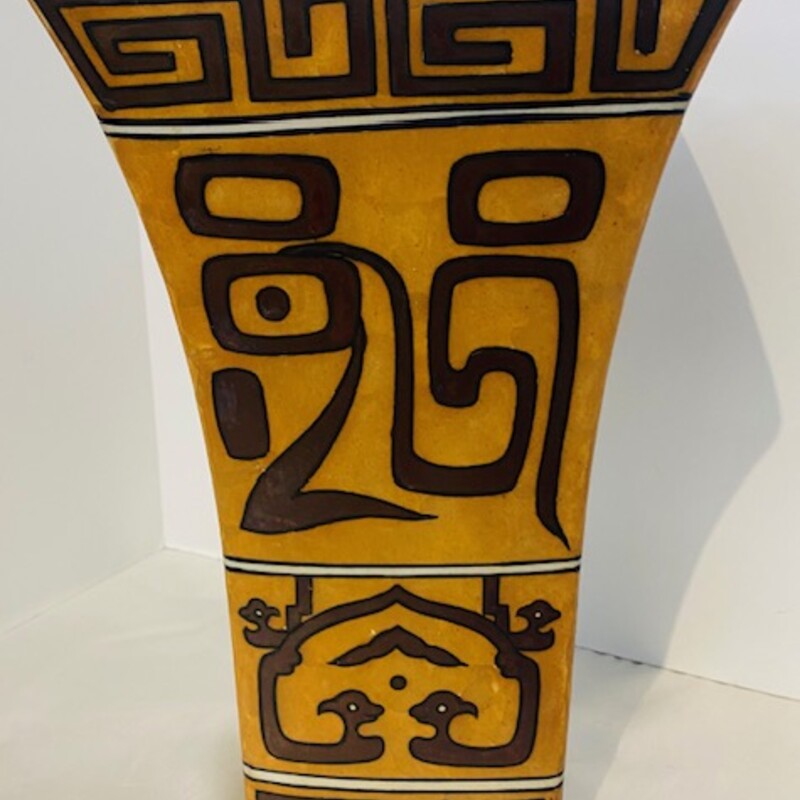 Aztec Ceramic Tall Vase
Tan Brown Black White
Size: 7.5 x 5.5 x 12