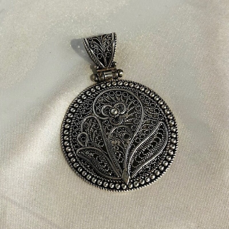 925 GS Turkey Ornate Pendant
Silver Size: 1.5 x 2H