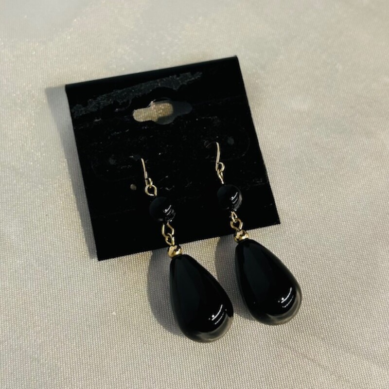 14k& 18k Onyx Dangle Earrings
Gold Black Size: 1.5L