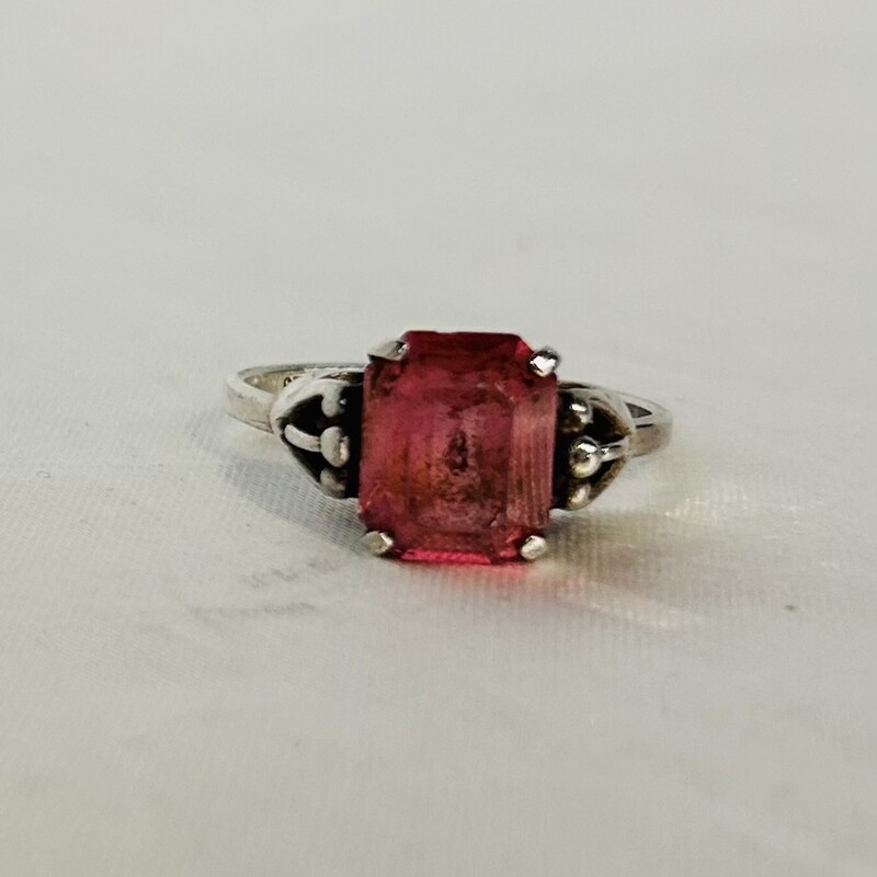 Sterling Pink Rectangle Stone Ring
Pink Silver Size: 7