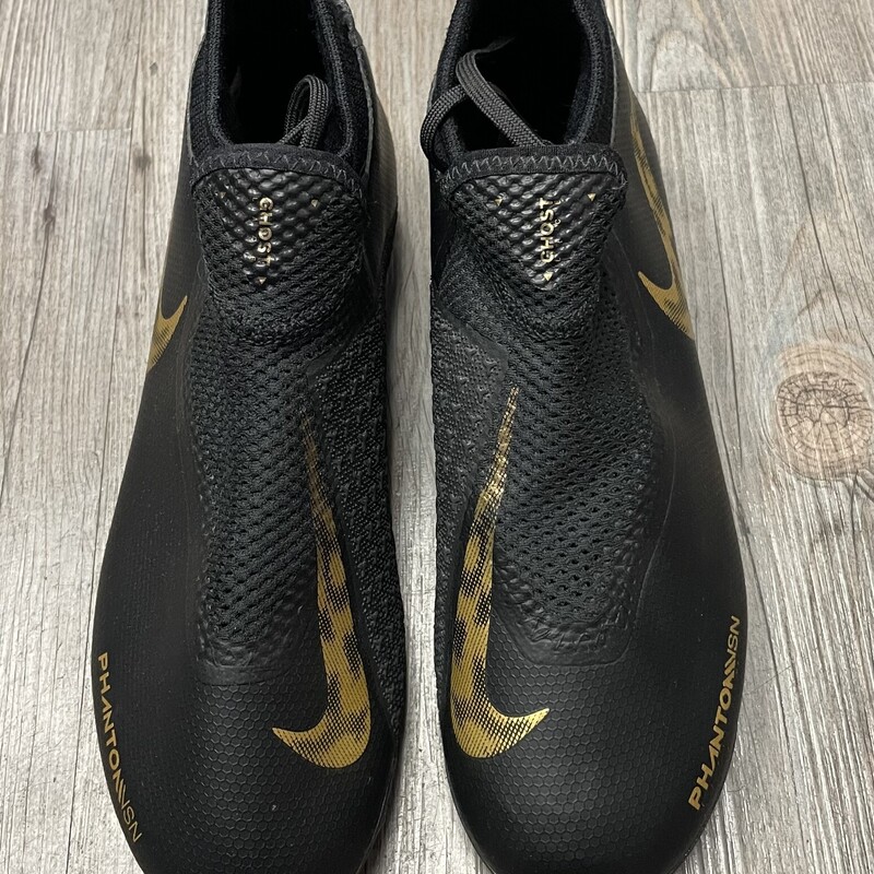 Nike Phantom VSN Cleats, Black, Size: 7Y
Excellent Condition