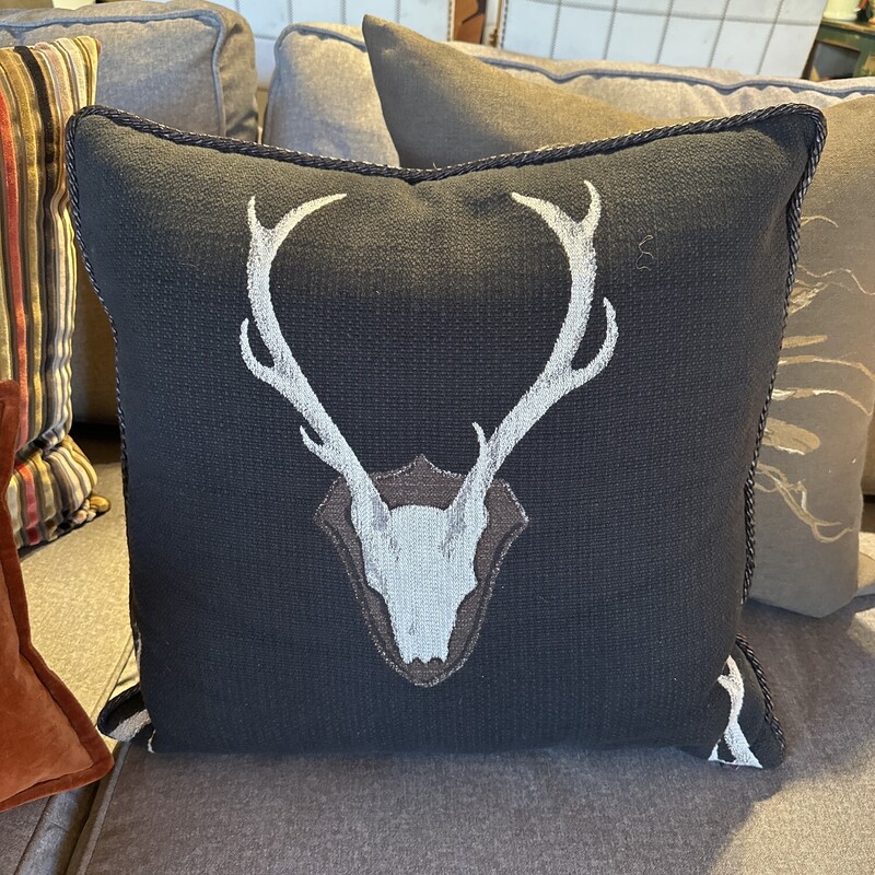 Daniel Stuart Studios Stag Pillow

Size: 20x20