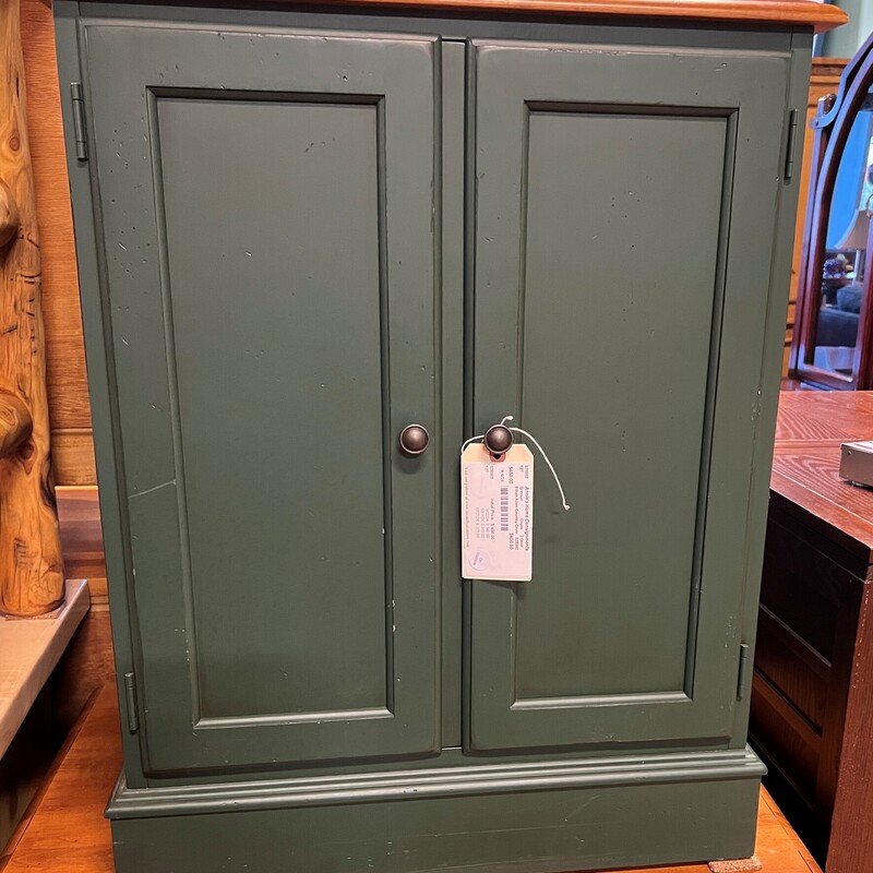 Ethan Allen Country Cross, Green, 2 Door
24in wide x 21in deep x 31in tall